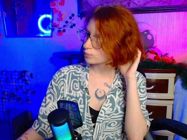 Tricky_Kitsune webcam