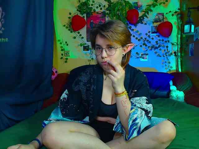 Tricky_Kitsune webcam