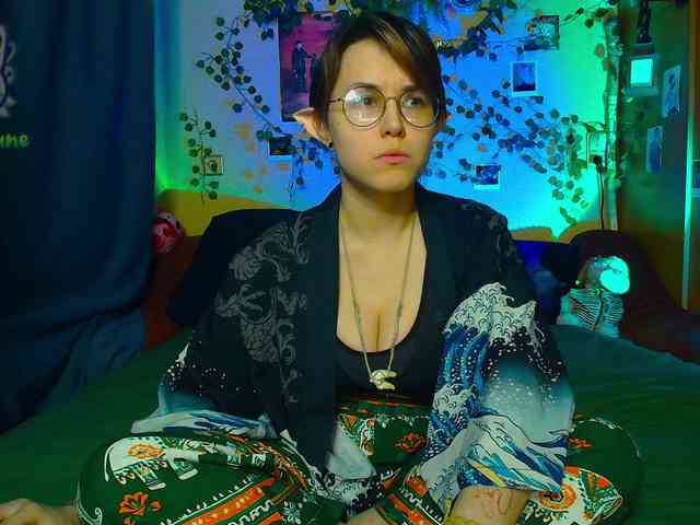 Tricky_Kitsune webcam