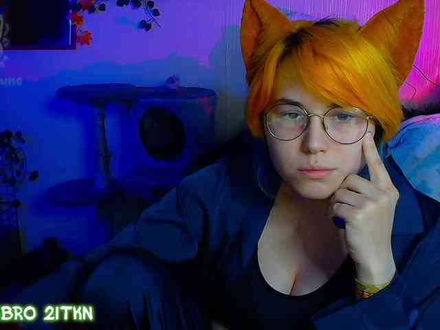 Tricky_Kitsune webcam
