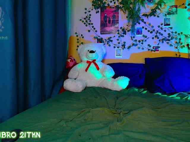 Tricky_Kitsune webcam