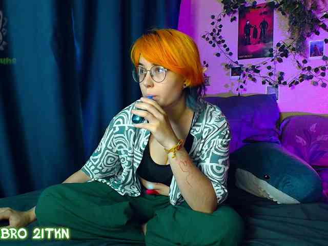 Tricky_Kitsune webcam