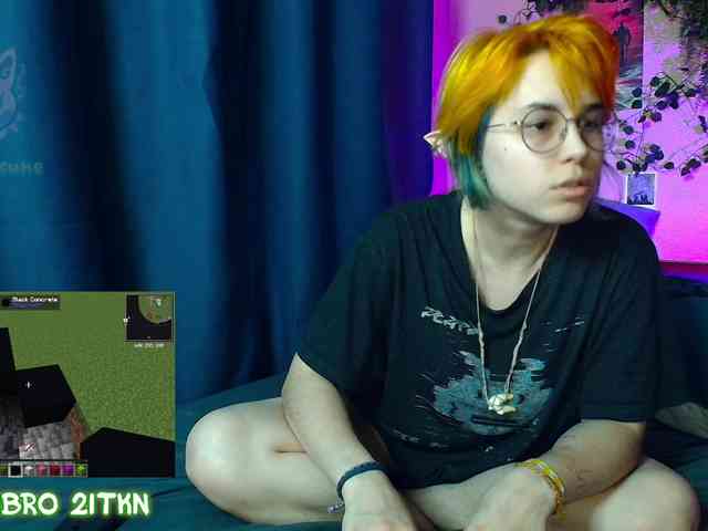 Tricky_Kitsune webcam