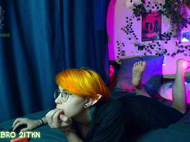 Tricky_Kitsune webcam
