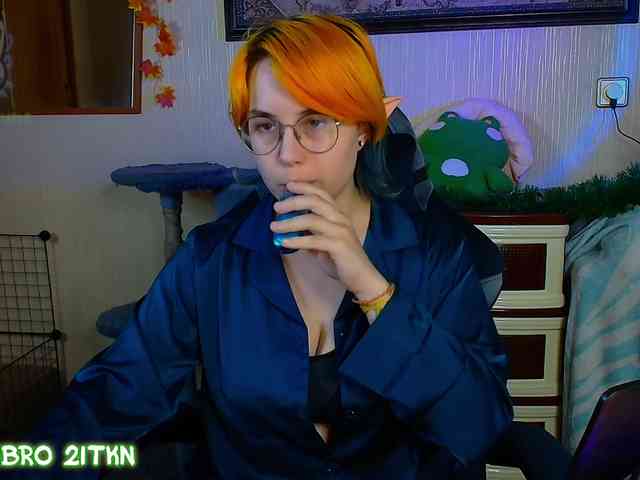 Tricky_Kitsune webcam