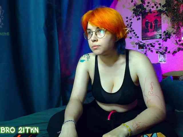 Tricky_Kitsune webcam