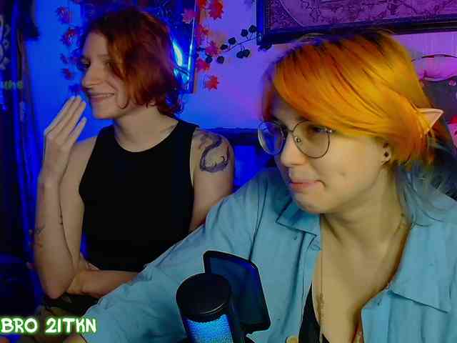 Tricky_Kitsune webcam