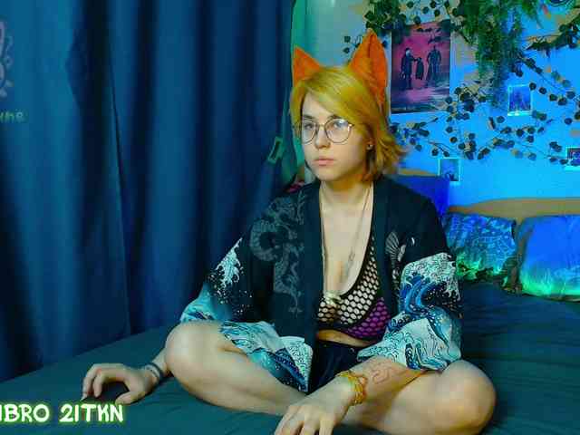 Tricky_Kitsune webcam