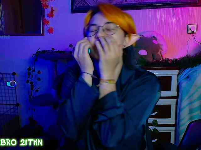 Tricky_Kitsune webcam