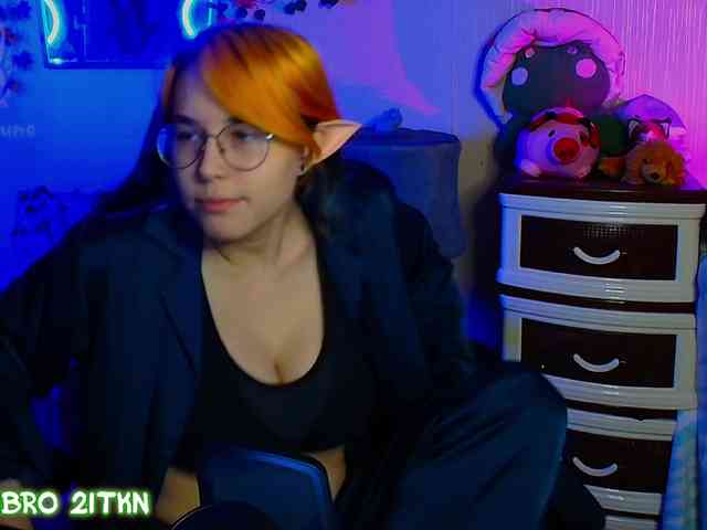 Tricky_Kitsune webcam