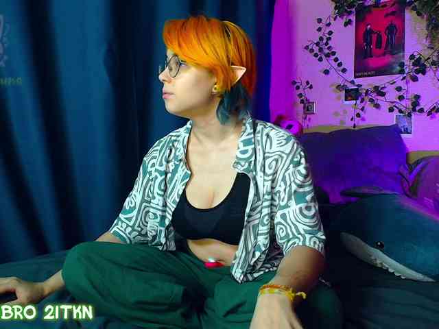 Tricky_Kitsune webcam