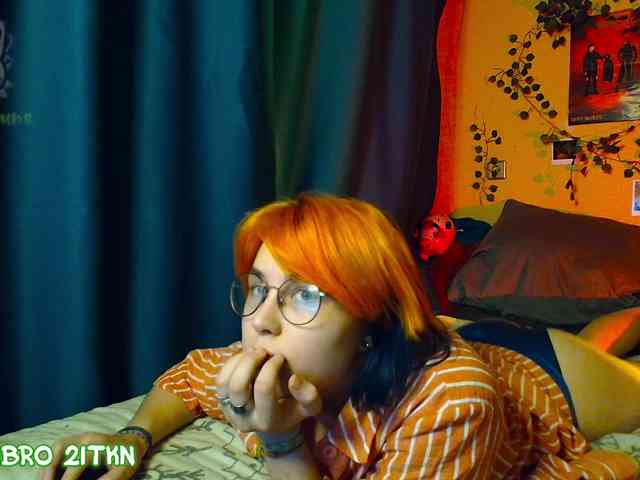 Tricky_Kitsune webcam