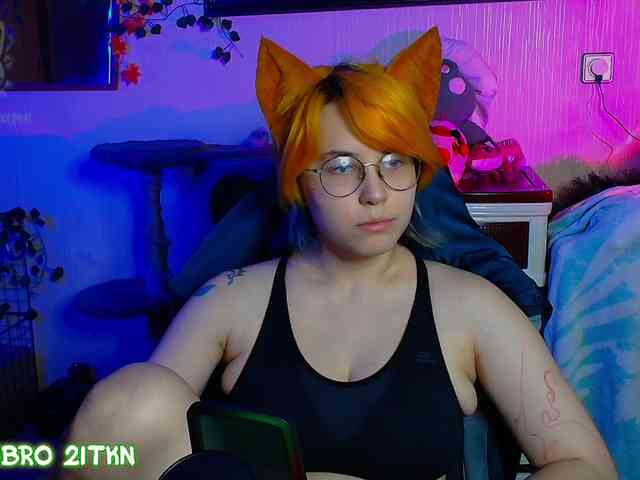 Tricky_Kitsune webcam