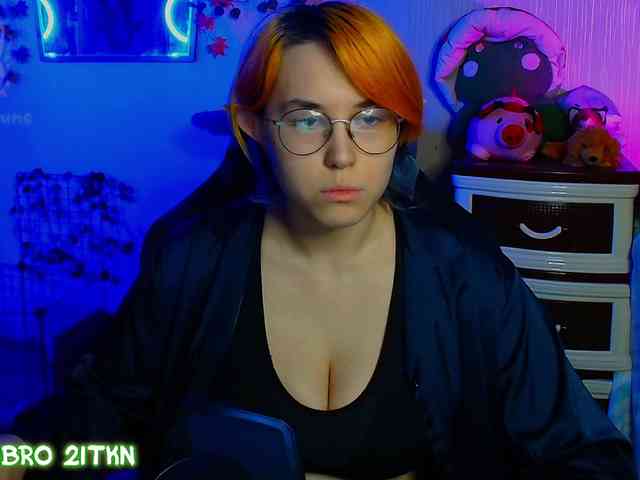 Tricky_Kitsune webcam