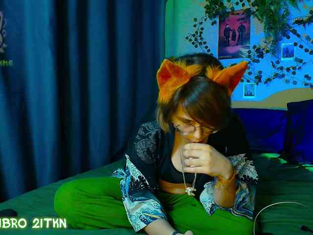Tricky_Kitsune webcam