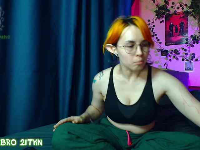 Tricky-Kitsune Live Webcam on BongaCams