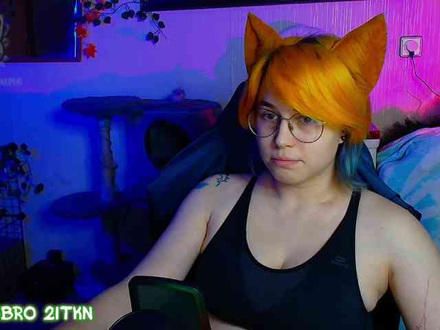 Tricky_Kitsune webcam