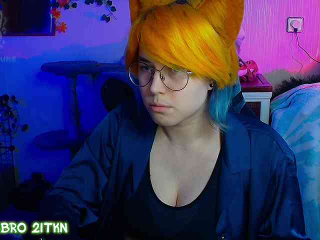 Tricky_Kitsune webcam