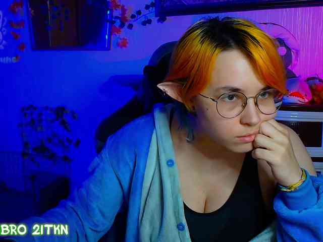 Tricky_Kitsune webcam