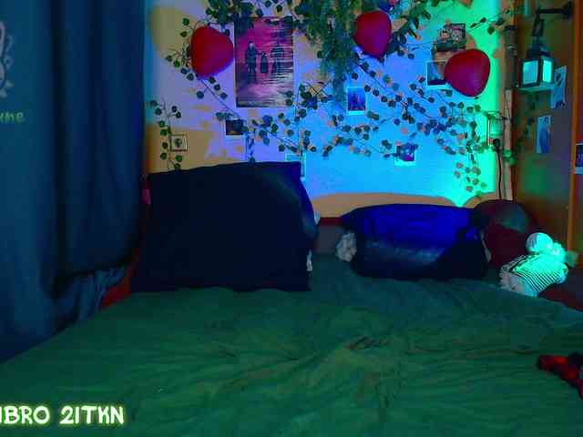 Tricky_Kitsune webcam