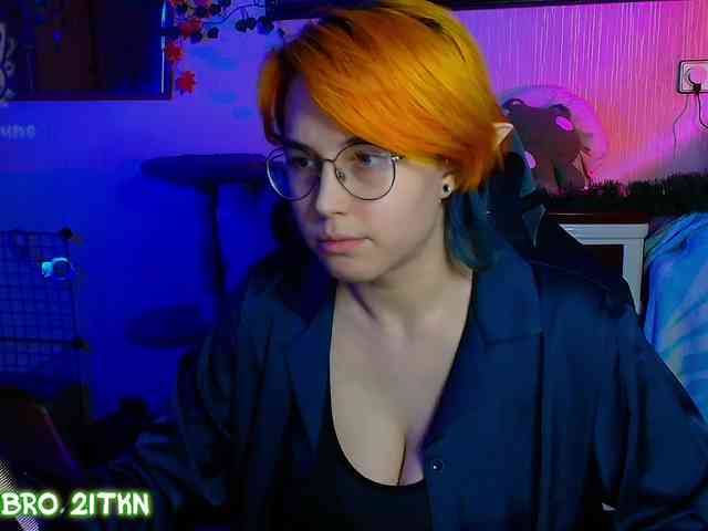 Tricky_Kitsune webcam