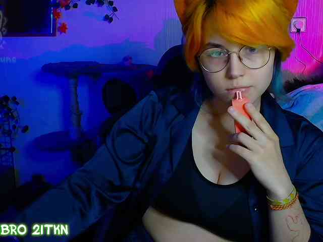 Tricky_Kitsune webcam