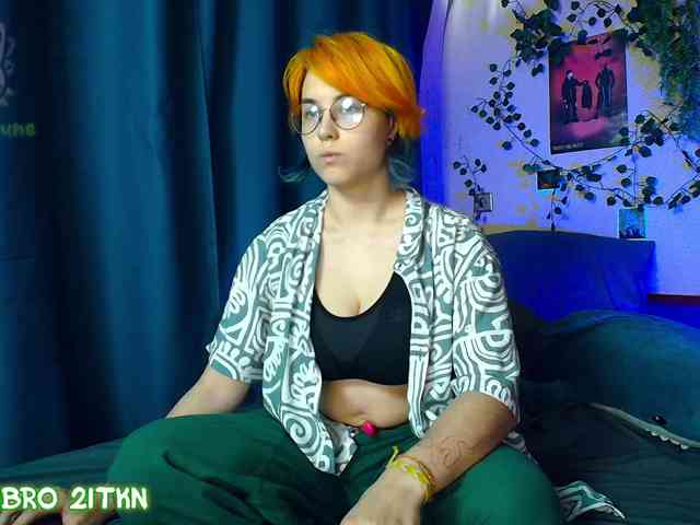 Tricky_Kitsune webcam