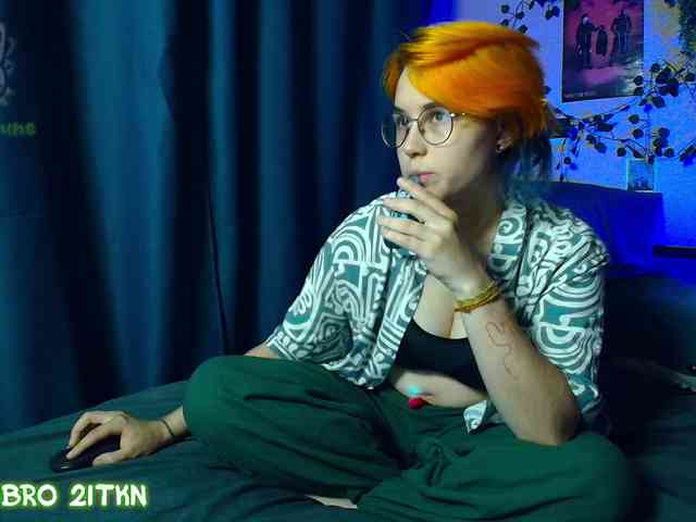 Tricky_Kitsune webcam