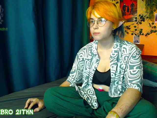 Tricky_Kitsune webcam