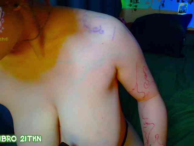 Tricky_Kitsune webcam