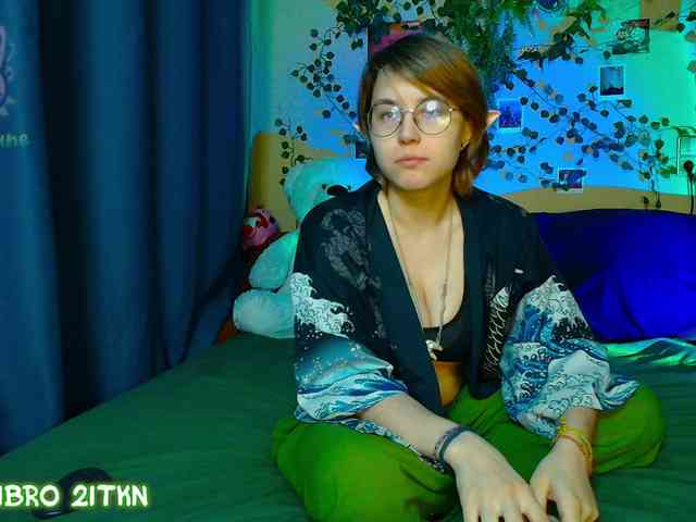 Tricky_Kitsune webcam