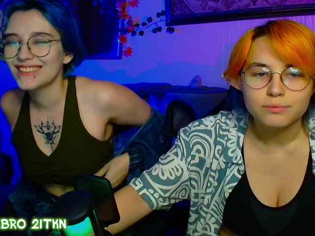 Tricky_Kitsune webcam