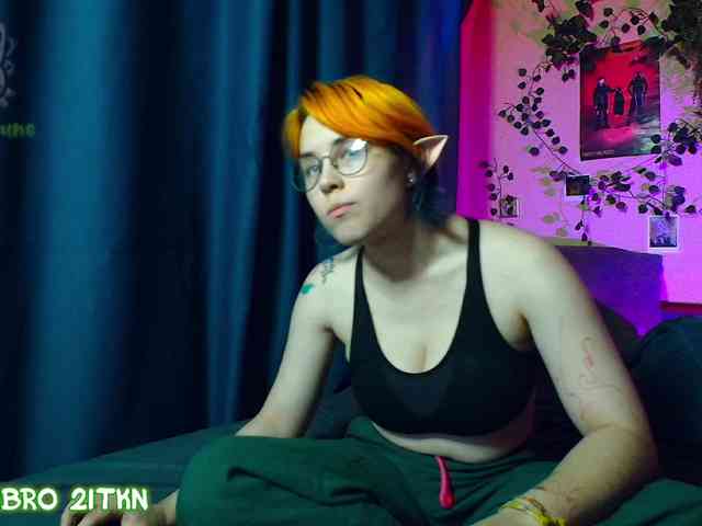Tricky-Kitsune Live Webcam on BongaCams