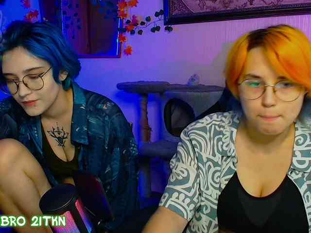 Tricky_Kitsune webcam