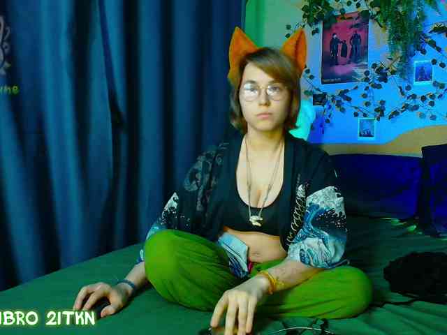 Tricky_Kitsune webcam