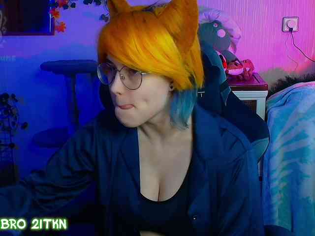 Tricky_Kitsune webcam