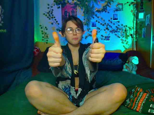 Tricky_Kitsune webcam