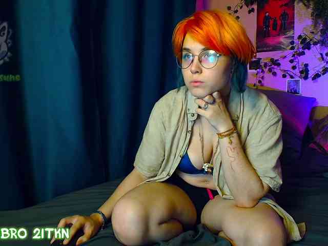 Tricky_Kitsune webcam