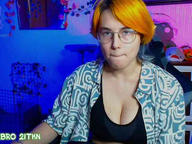 Tricky_Kitsune webcam