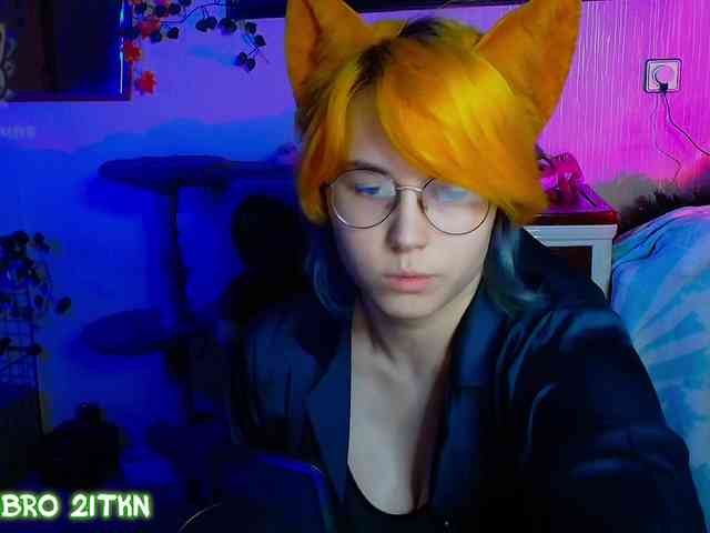Tricky_Kitsune webcam