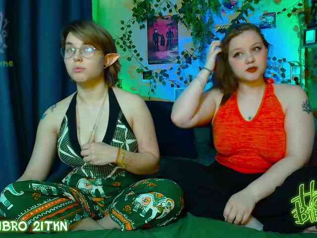 Tricky_Kitsune webcam