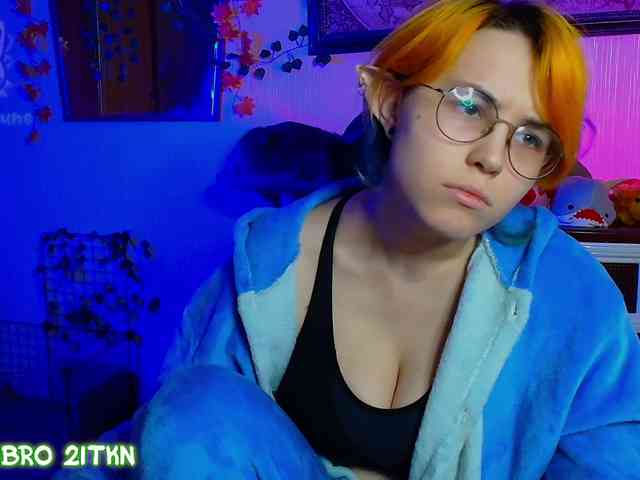 Tricky_Kitsune webcam