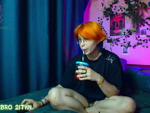 Tricky_Kitsune webcam