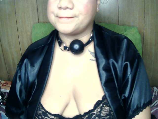 Carlabrasil live cam on BongaCams