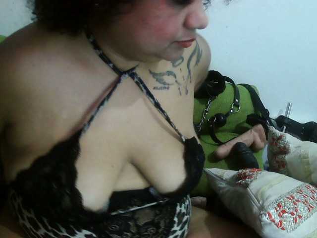 Domme_Carla_Brazil
