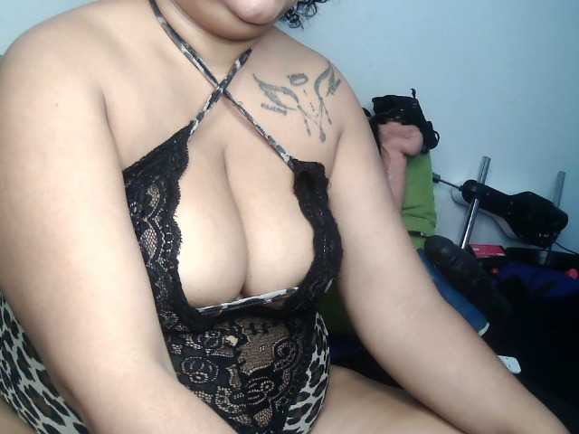 Domme_Carla_Brazil webcam