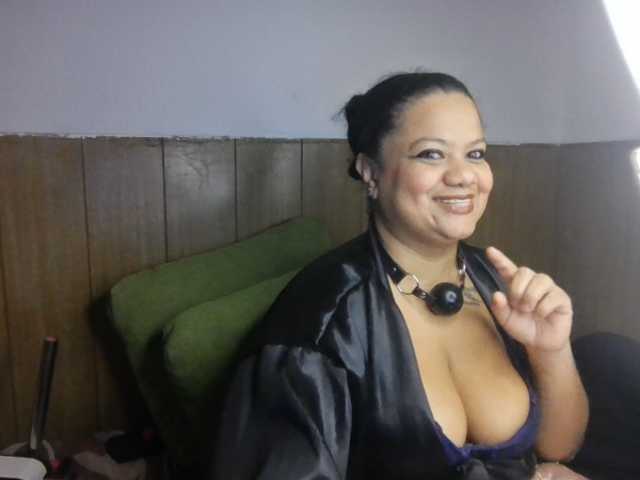 Domme_Carla_Brazil