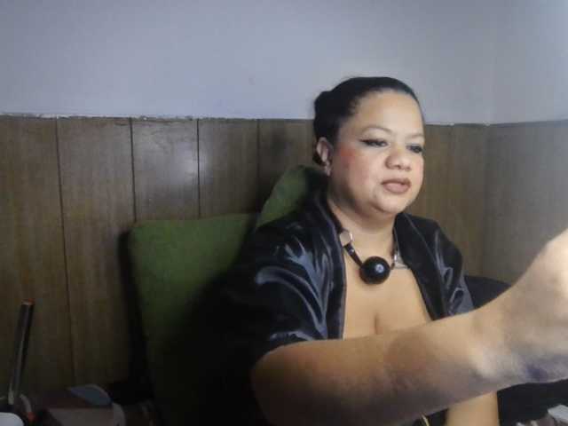 Domme_Carla_Brazil