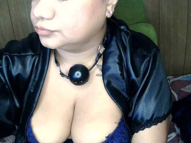 Carlabrasil live cam on BongaCams