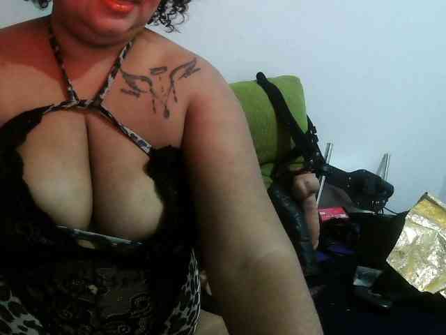 Domme_Carla_Brazil